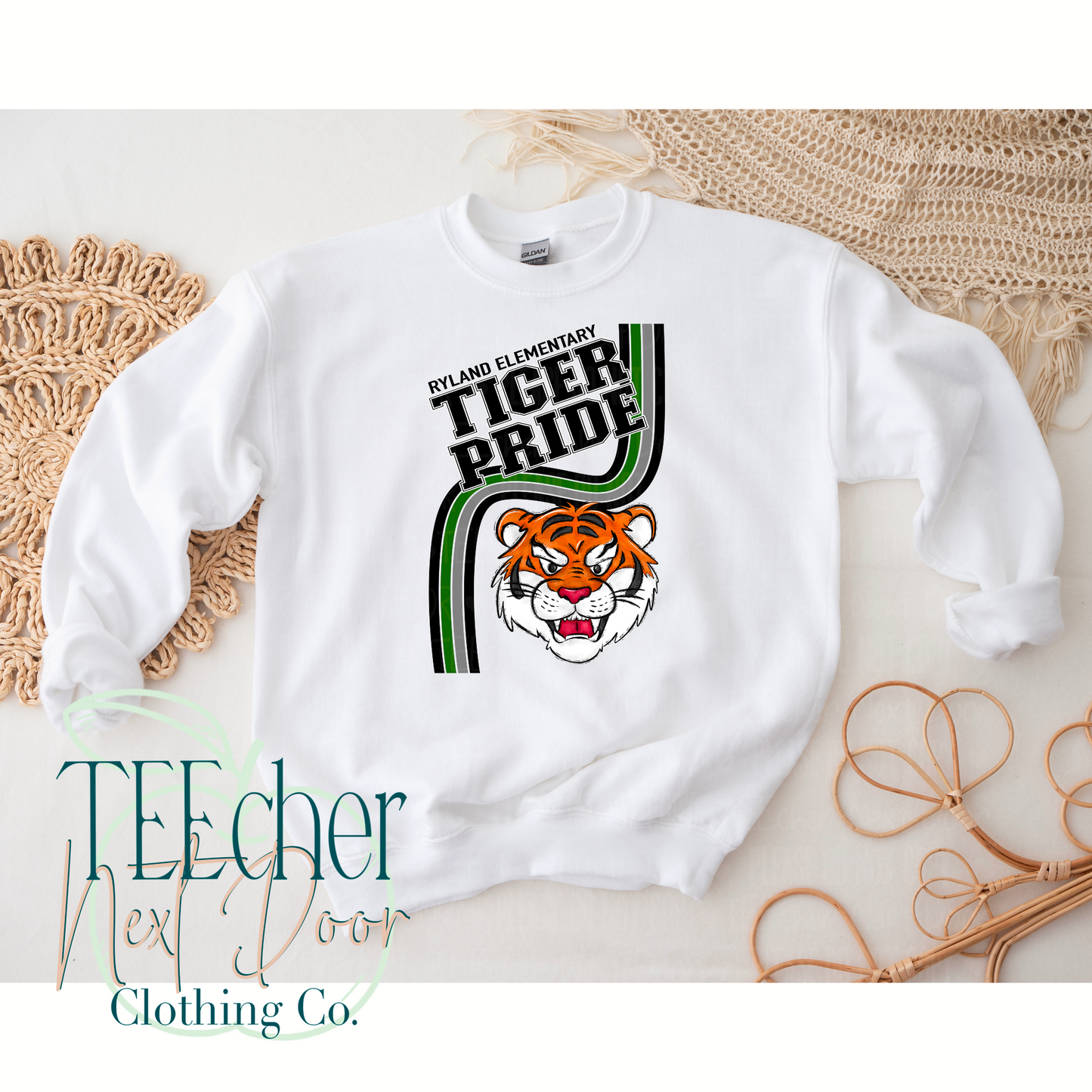 Ryland Retro Waves-White