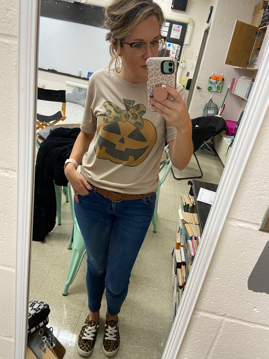 Pumpkin Face with Bow