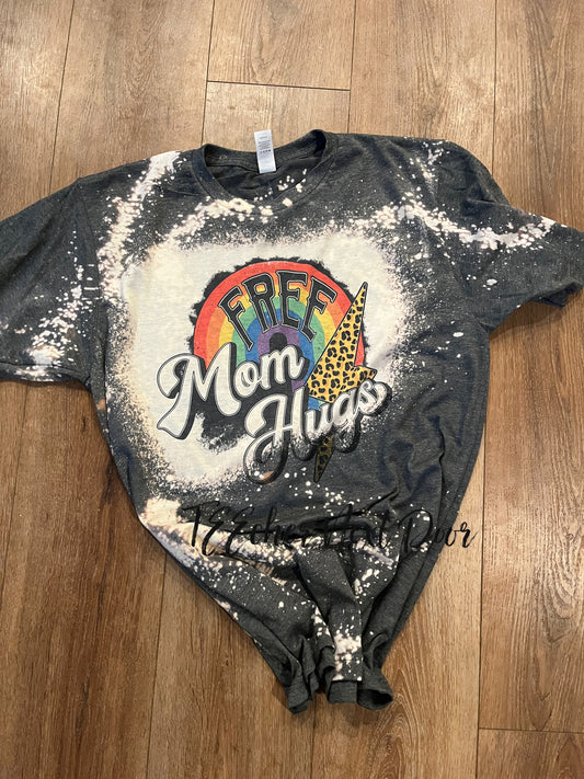 PRIDE Free Mom Hugs
